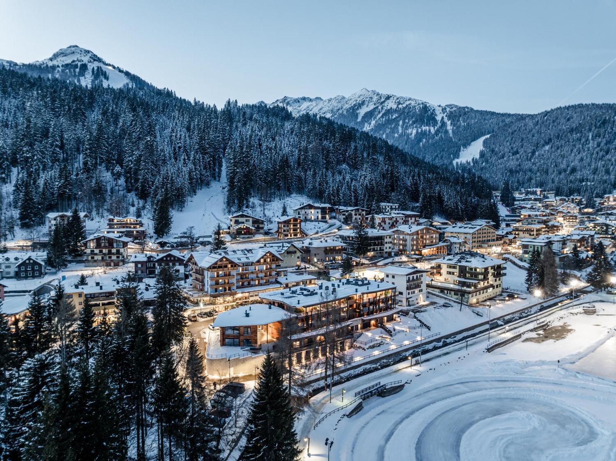 MadonnaCampiglio Wood公寓 外观 照片