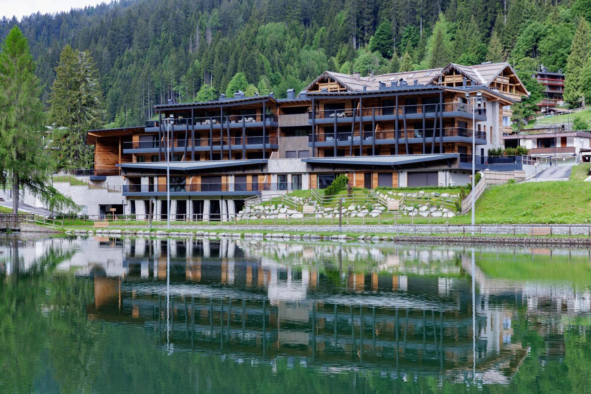MadonnaCampiglio Wood公寓 外观 照片